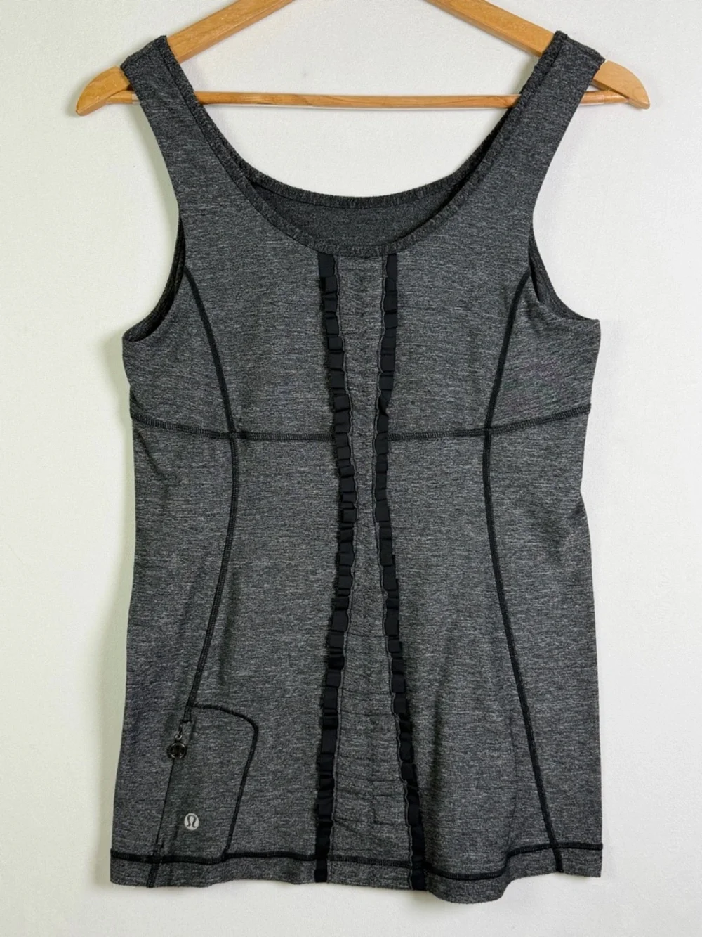 Lululemon Run Free Tank Heathered Black Ruffle Trim Pocket Yoga Running Top Sz 8